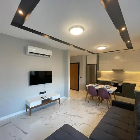 Square Light Residence